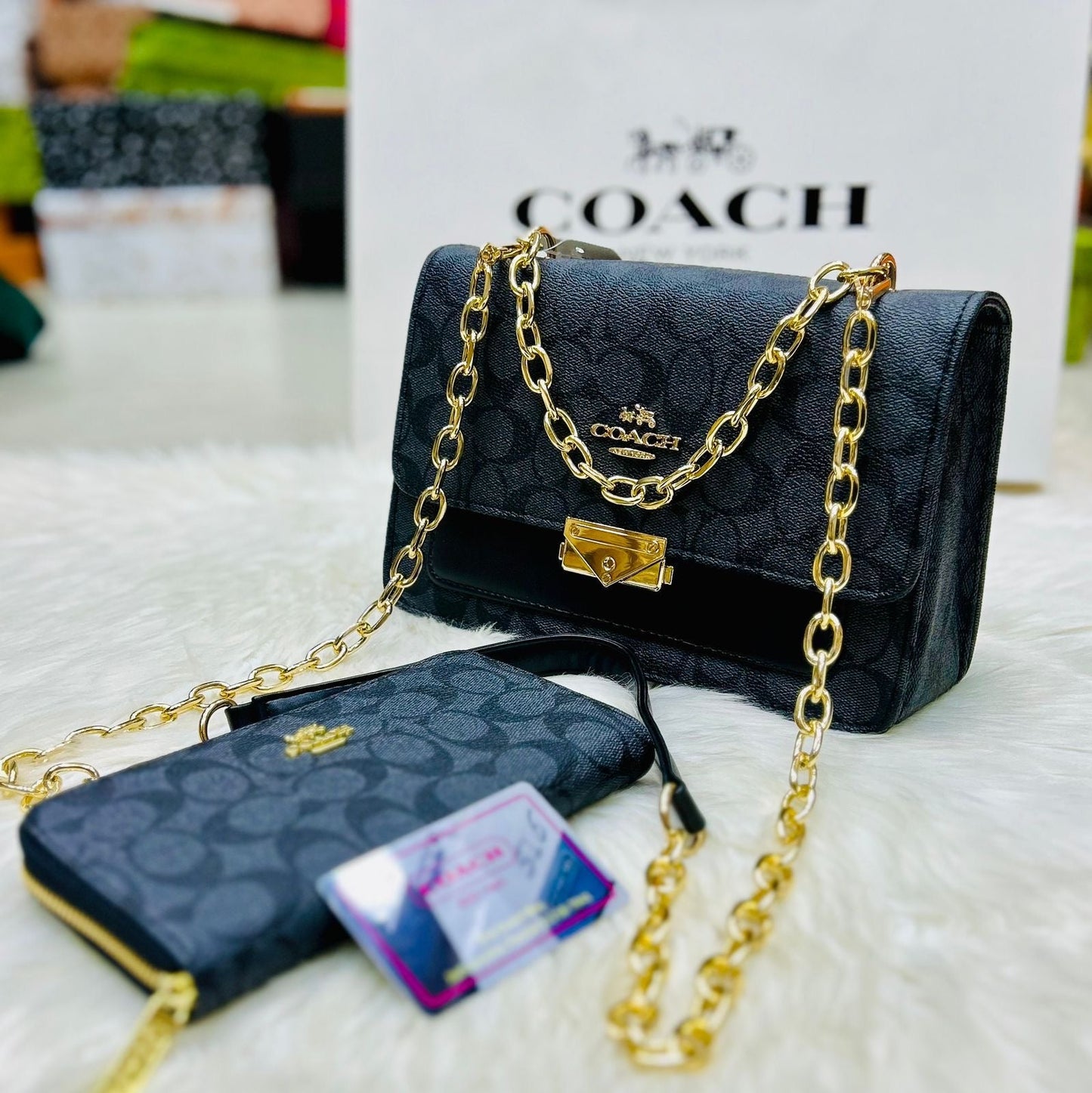 محفظة يد Coach Sia بحجم الكتف