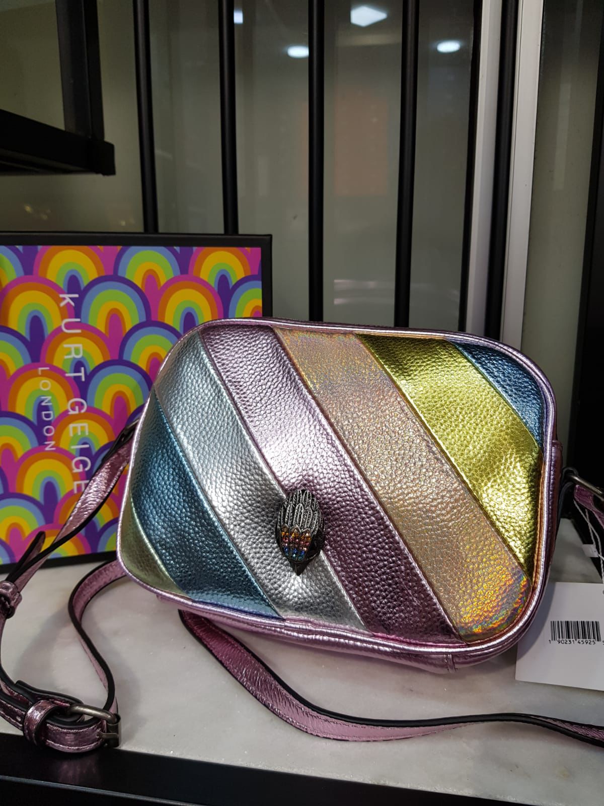 حقيبة كاميرا كنسينغتون من KURT GEIGER