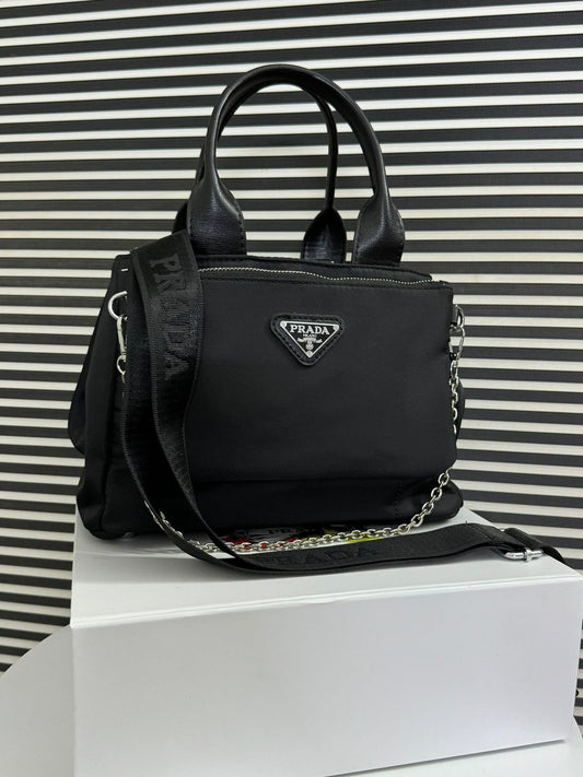 حقيبة يد برادا أوربان تات (UrbanTote)