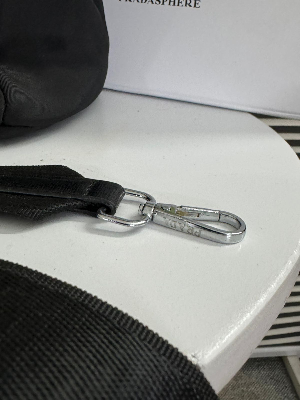 حقيبة يد برادا أوربان تات (UrbanTote)