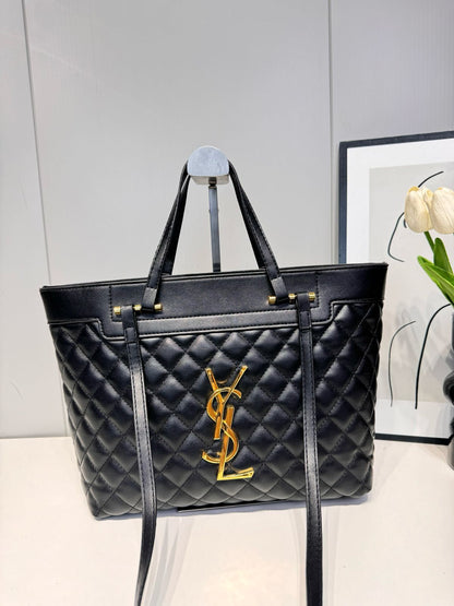 حقائب YSL Alma