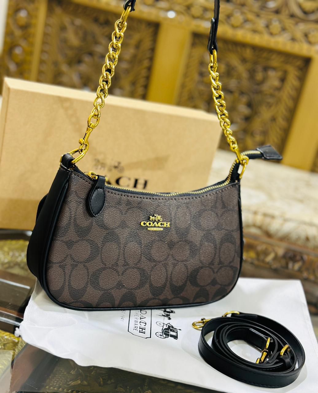 حقيبة يد كوتش تيري