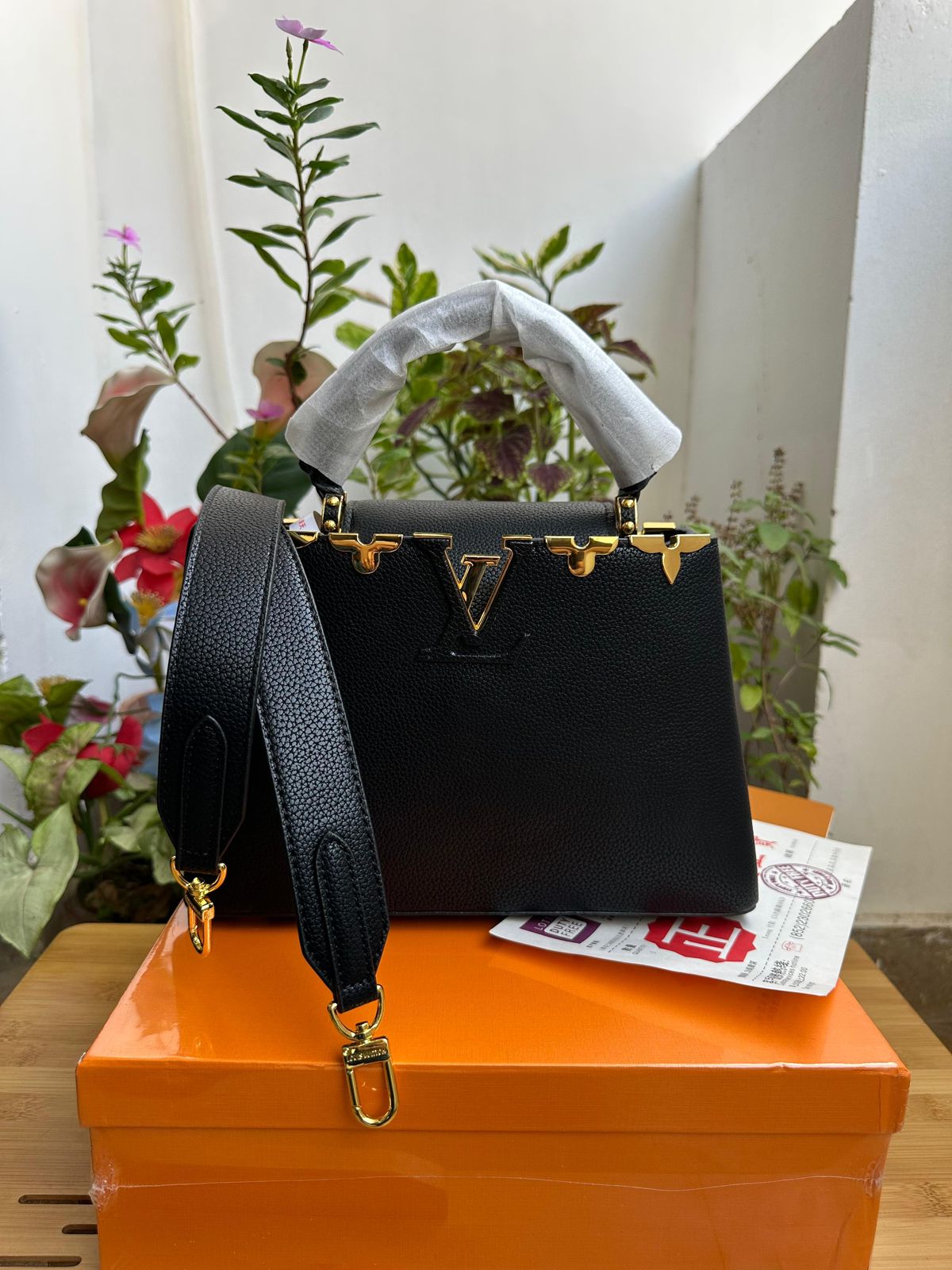 حقائب LV الفاخرة