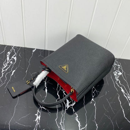 حقائب PRADA