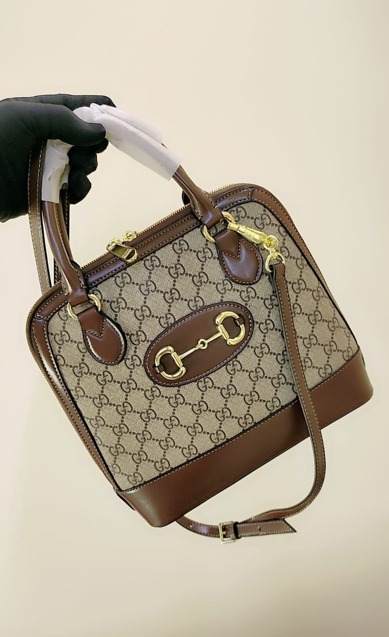 حقيبة يد فاخرة من GUCCI مزينة برمز الحصان