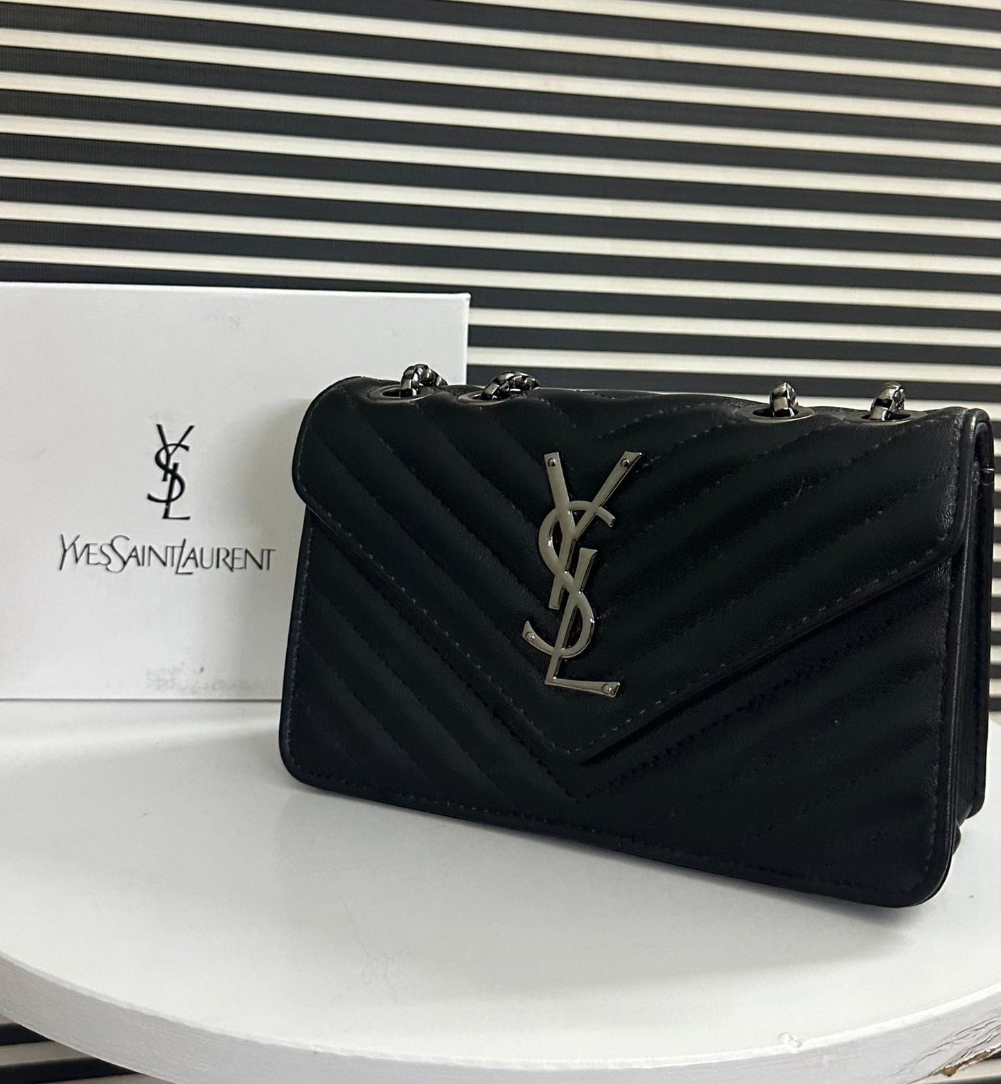 حقيبة يد YSL بسلسلة مزدوجة