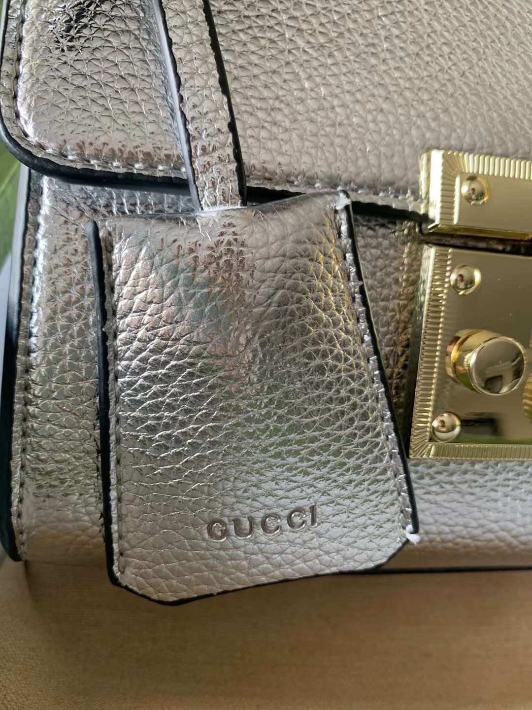 حقيبة يد GUCCI بحمالة كتف