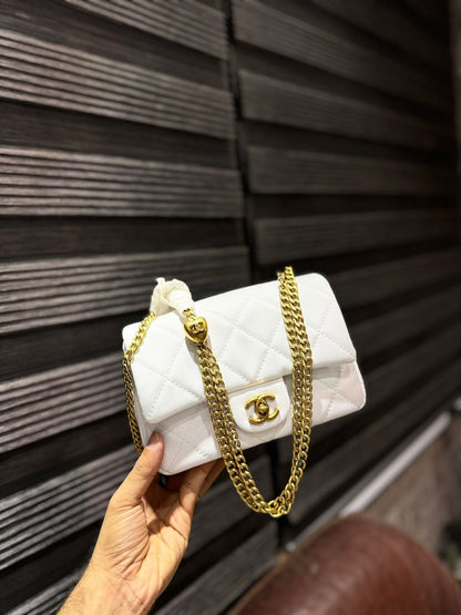 شانيل 23P بلاك كافيار ميني